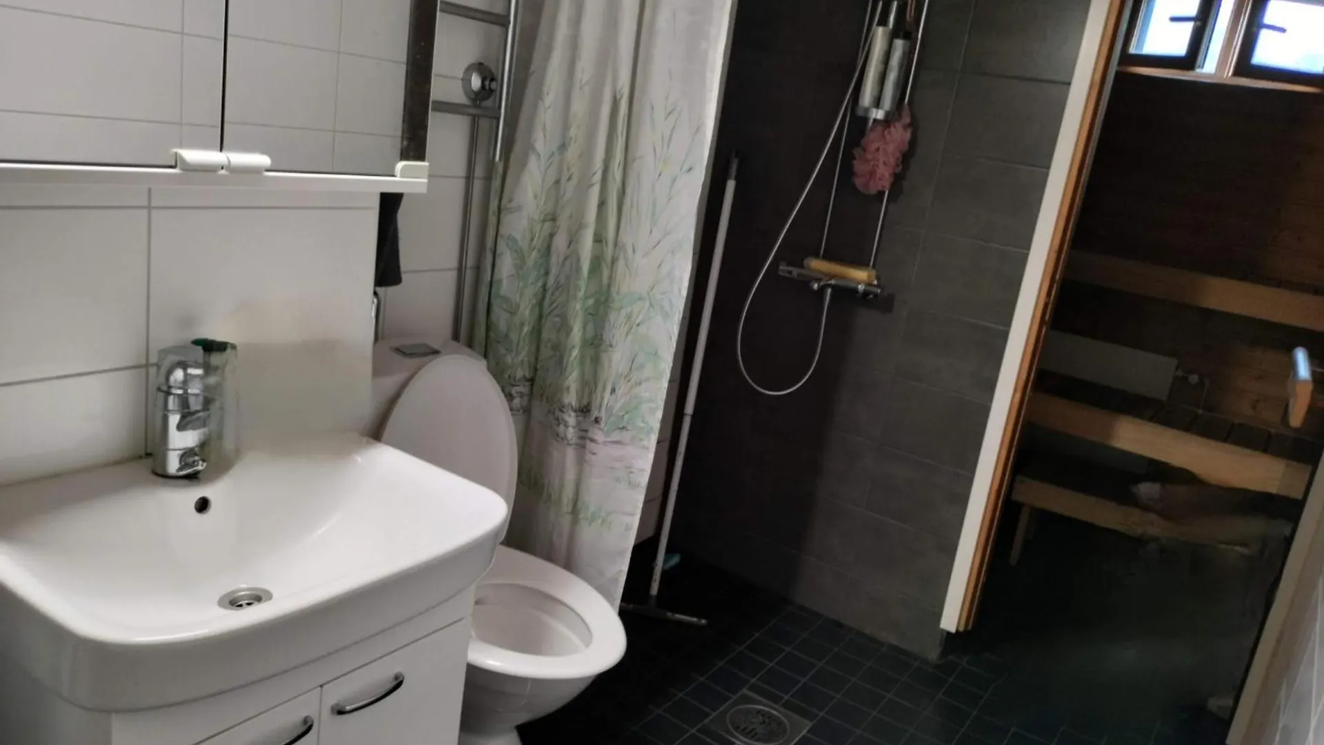 Beautiful Detached Apartment With Modern Amenities Helsinki